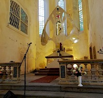 Zrcadlový oltář v kostele na Zelené Hoře