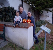 Haloweenské dlabání dýní s lampionovým průvodem