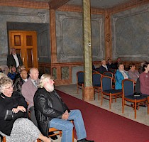 Úsměv,prosím! Fotograf a jeho ateliér